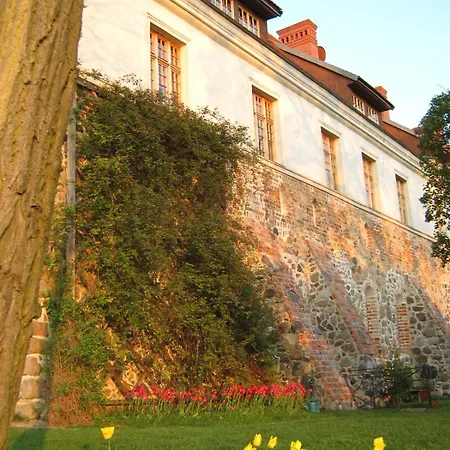 호텔 Klasztor Cedynia