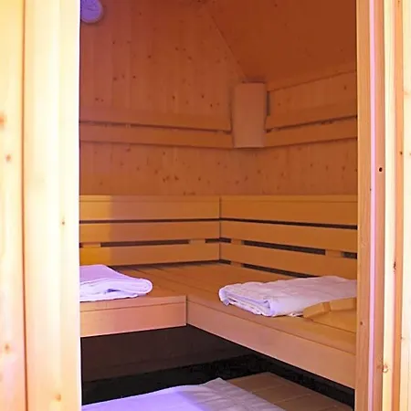 Klasztor 4*